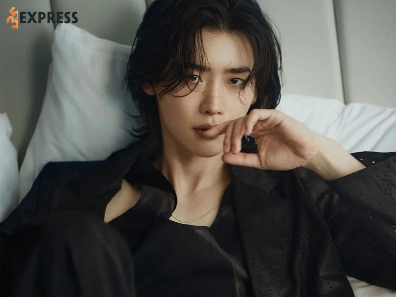 nhung-hinh-anh-moi-nhat-cua-lee-jong-suk-3-35express