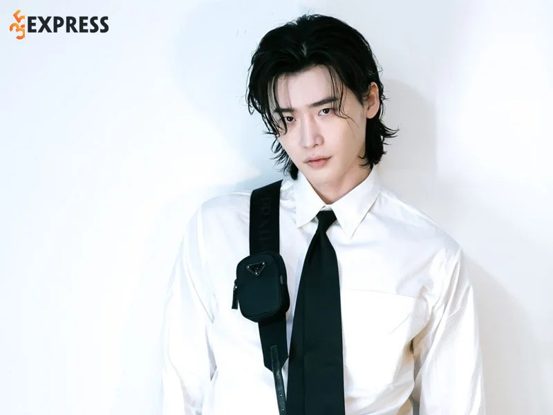 nhung-hinh-anh-moi-nhat-cua-lee-jong-suk-4-35express