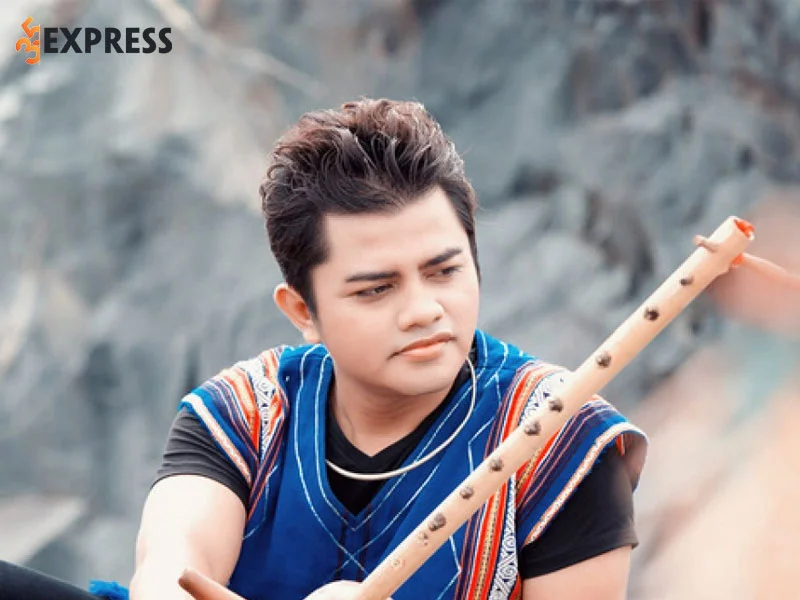 san-pham-am-nhac-tao-nen-danh-tieng-cua-y-jang-tuyn-35express