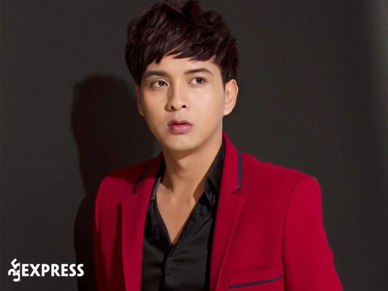 su-nghiep-ca-hat-cua-nam-ca-si-ho-quang-hieu-1-35express
