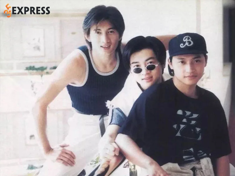 su-nghiep-ca-hat-cua-ngo-ky-long-35express