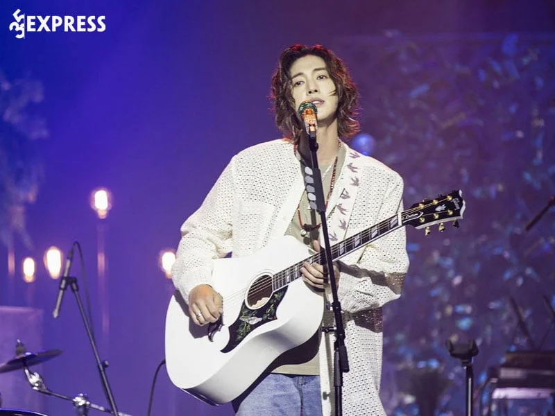 su-nghiep-cua-nam-dien-vien-kim-hyun-joong-3-35express