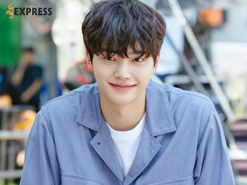 su-nghiep-cua-nam-than-xu-han-song-kang-1-35express