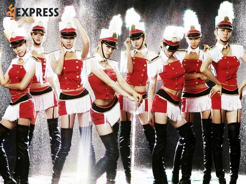 su-nghiep-cua-nu-than-tuong-nong-bong-nhat-nhi-kpop-uee-35express