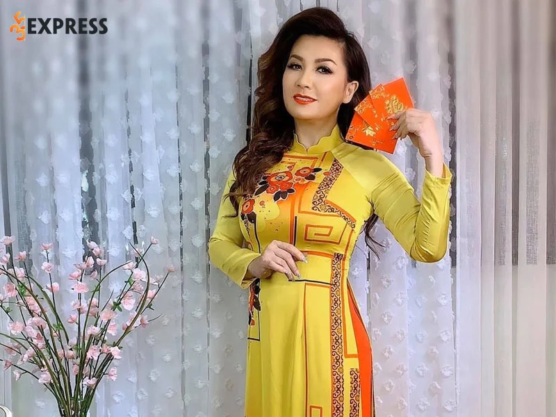 su-nghiep-cua-vo-cu-bang-kieu-trizzie-phuong-trinh-1-35express