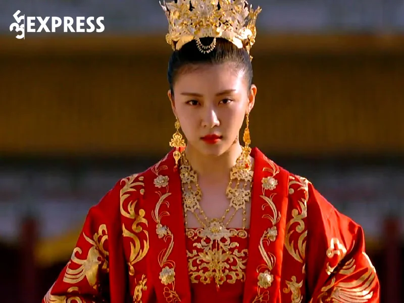 su-nghiep-dien-xuat-cua-ha-ji-won-1-35express