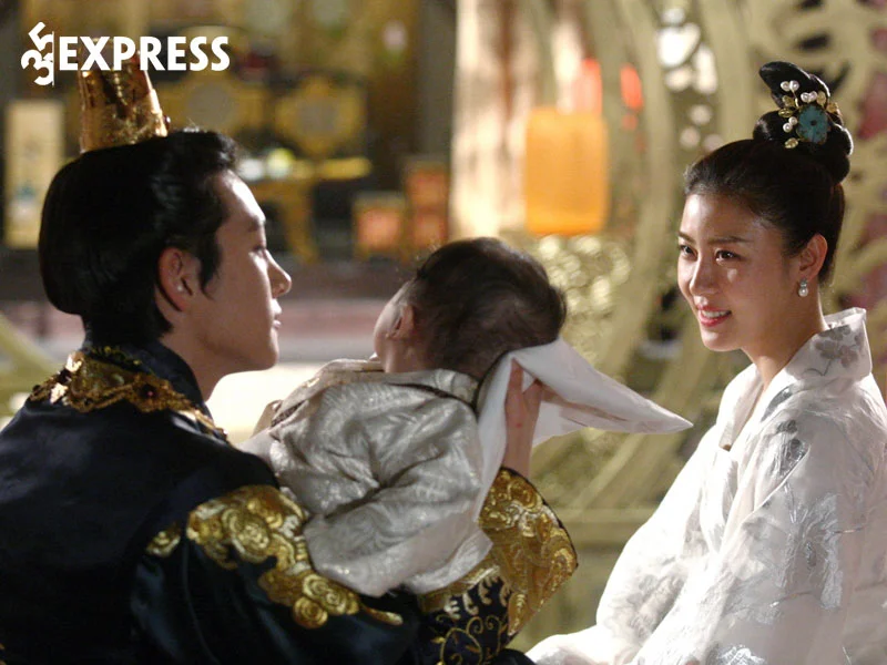 su-nghiep-dien-xuat-cua-ha-ji-won-2-35express