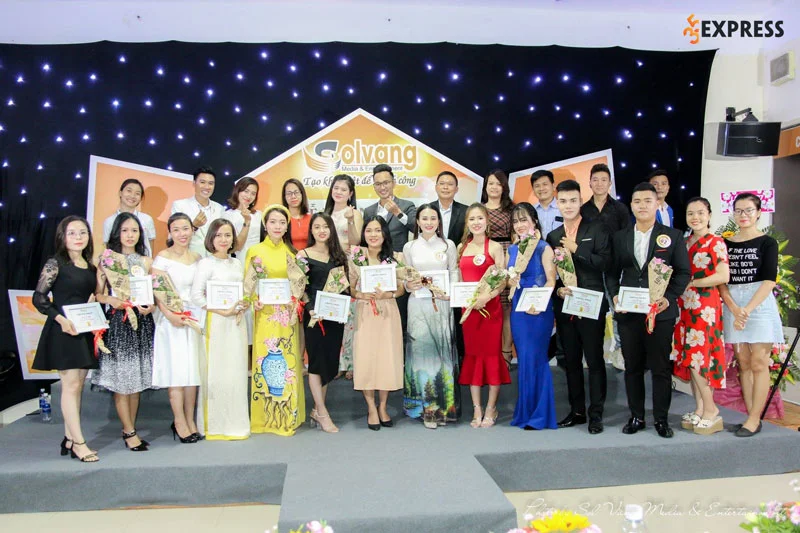 top-10-hoc-vien-dao-tao-ky-nang-mc-chuyen-nghiep-da-nang-35express-2
