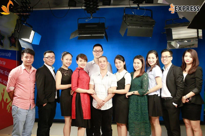 top-10-hoc-vien-dao-tao-ky-nang-mc-chuyen-nghiep-da-nang-35express-8