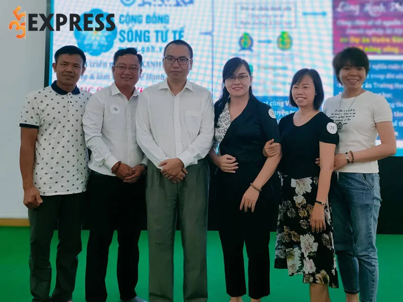 doanh-nhan-tran-viet-quan-nguoi-gieo-mam-hanh-phuc-cho-tuong-lai-35express