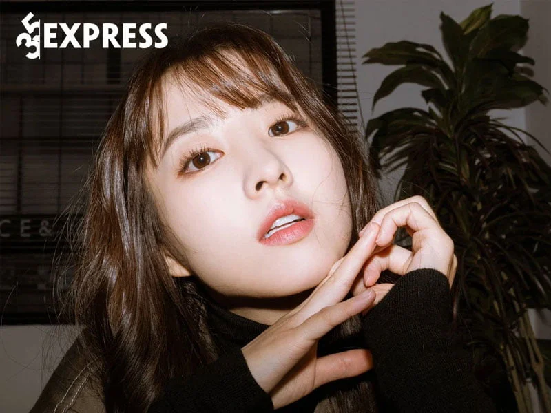doi-tu-trong-sach-cua-park-bo-young-35express