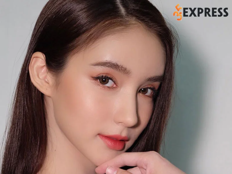 hanh-trinh-di-tim-gioi-tinh-that-cua-yoshi-rinrada-35express