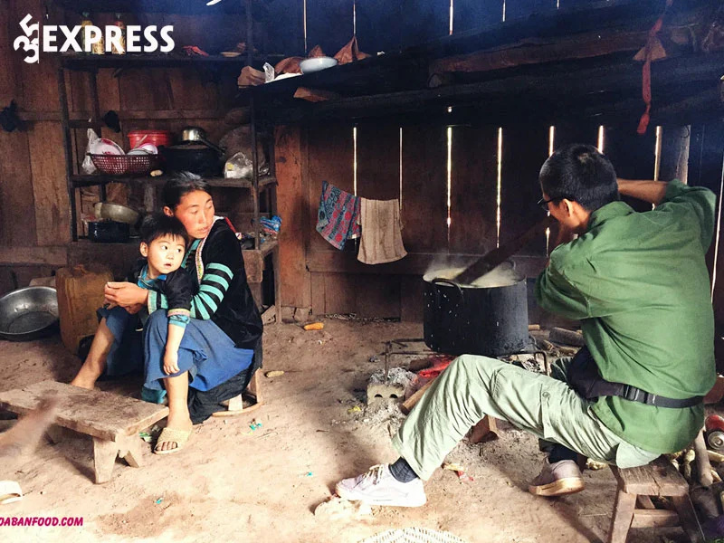 hanh-trinh-tim-kiem-va-luu-giu-net-van-hoa-am-thuc-tay-bac-cua-tan-hoa-ban-food-2-35express