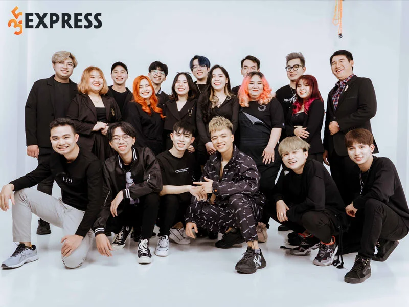hanh-trinh-tro-thanh-lead-hero-team-cua-mister-vit-1-35express