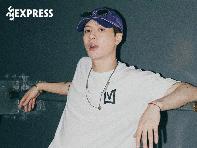 hinh-anh-cua-jackson-wang-3-35express