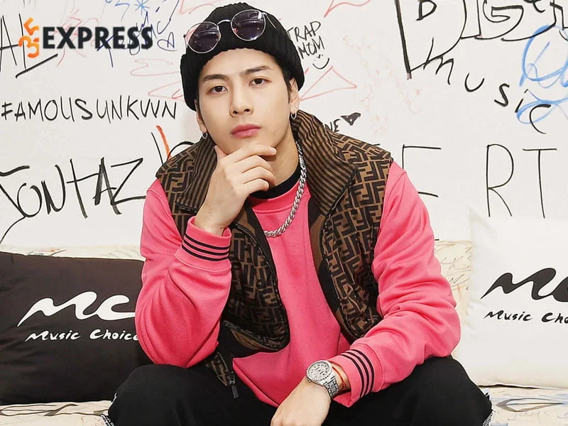 hinh-anh-cua-jackson-wang-5-35express