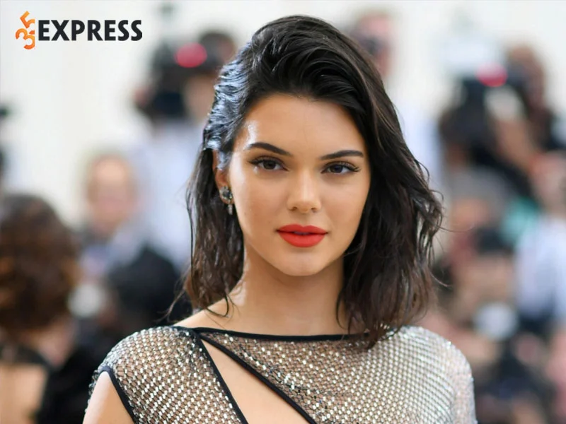 kendall-jenner-la-ai-1-35express