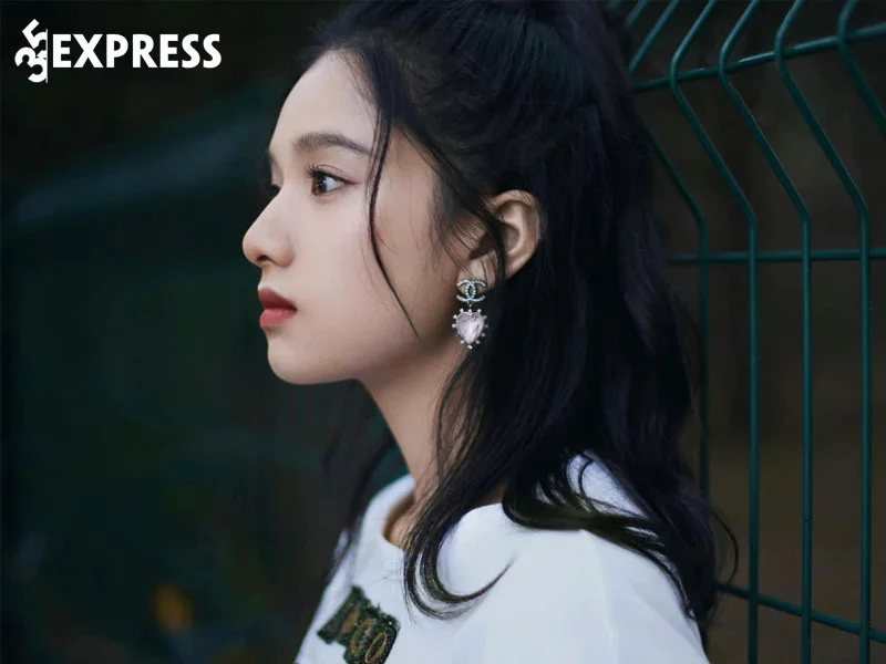 nhan-sac-noi-bat-cua-truong-tinh-nghi-5-35express