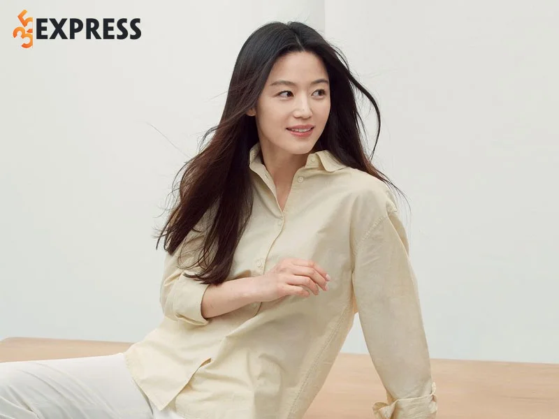 nhung-khoanh-khac-xinh-dep-cua-jun-ji-hyun-4-35express