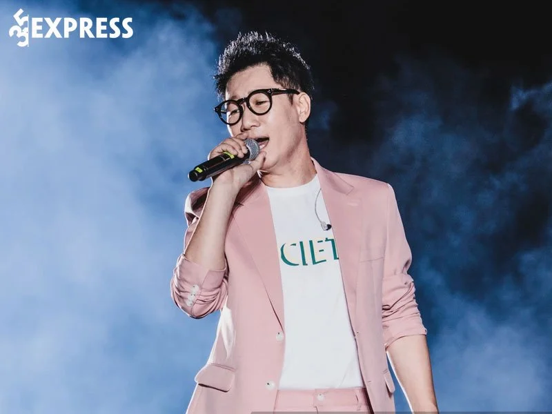 so-luoc-su-nghiep-cua-nghe-si-ji-suk-jin-1-35express