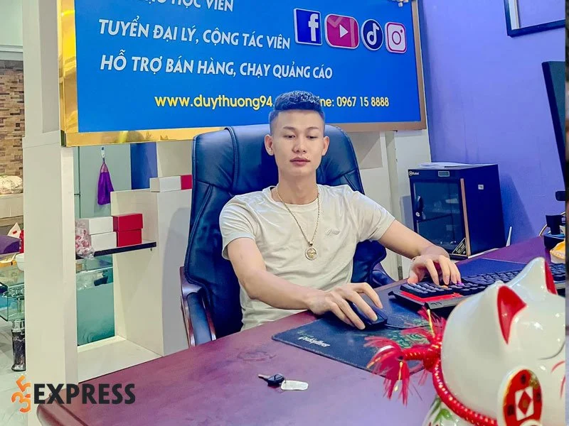 su-nghiep-cua-duy-thuong-35express