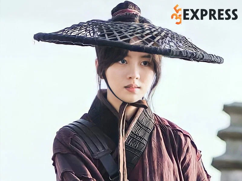 su-nghiep-cua-kim-so-hyun-5-35express