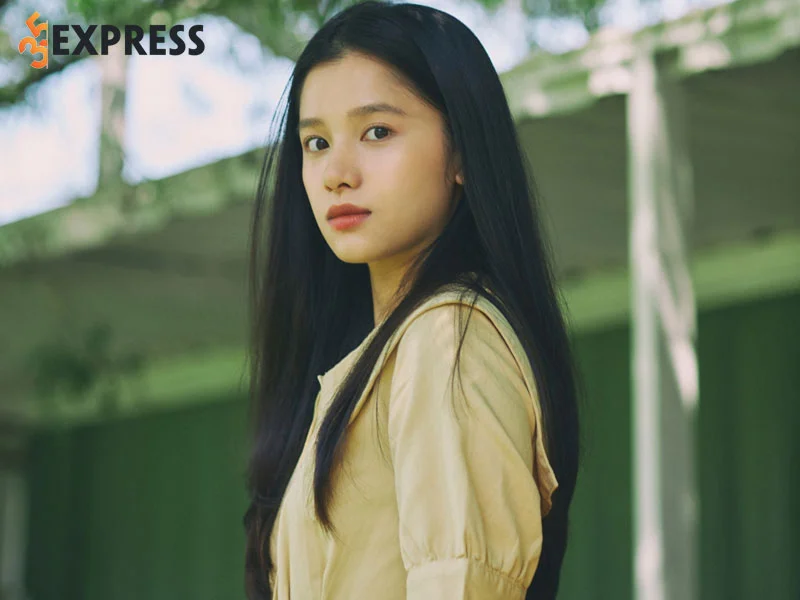 su-nghiep-cua-my-nu-truong-tinh-nghi-1-35express