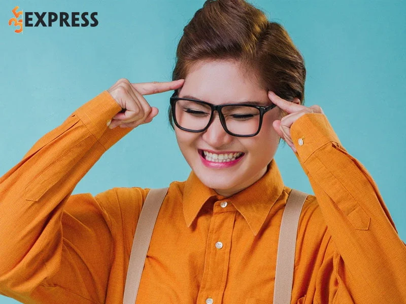 su-nghiep-cua-vicky-nhung-35express