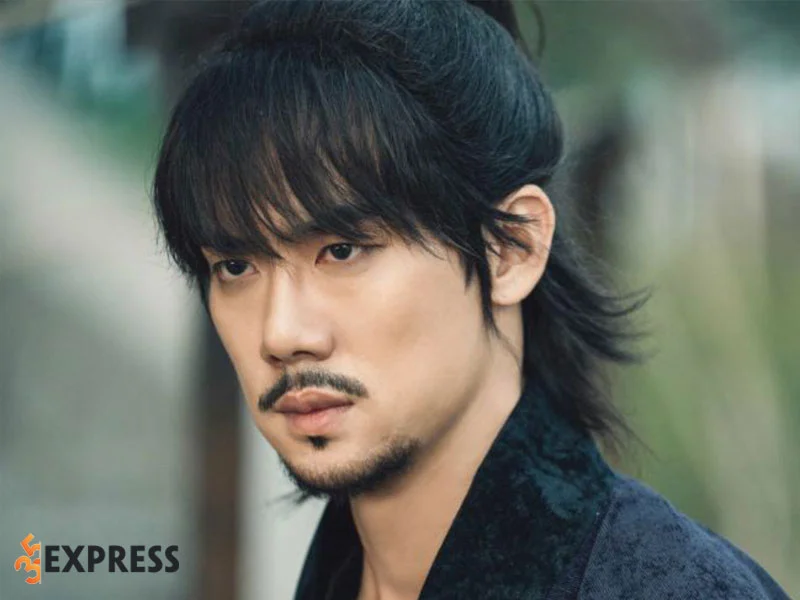 su-nghiep-dien-xuat-ruc-ro-cua-sao-nam-yoo-yeon-seok-4-35express