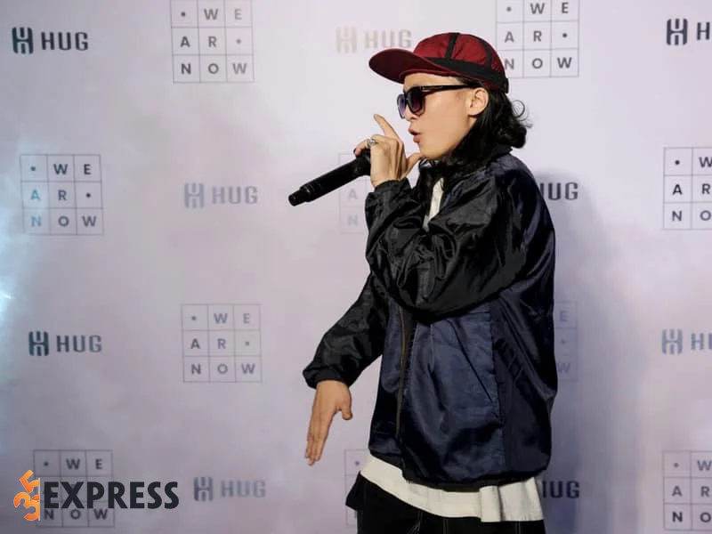 su-nghiep-thanh-cong-cua-nam-rapper-dat-maniac-1-35express