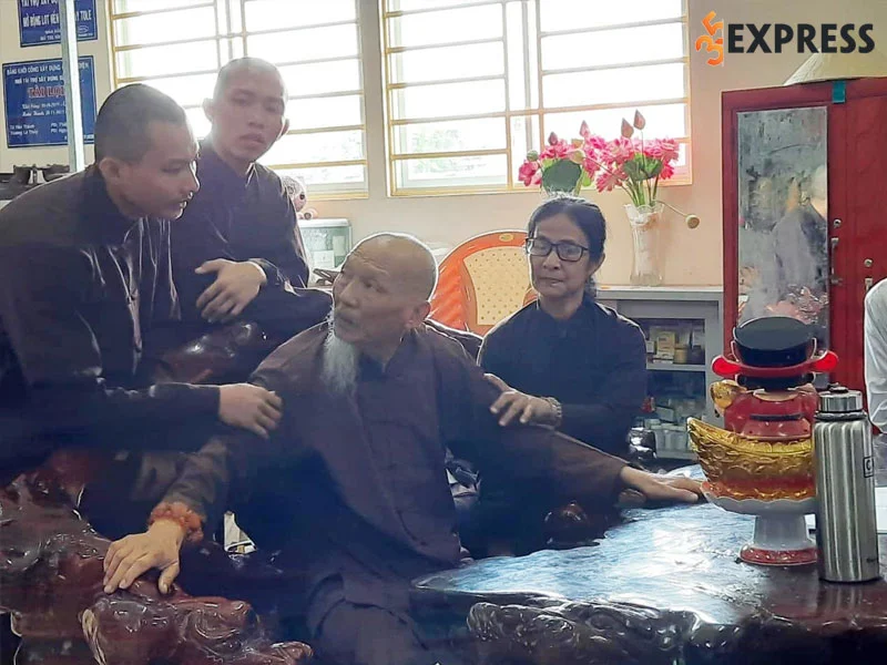 su-that-ve-tinh-that-bong-lai-va-ong-le-tung-van-1-35express