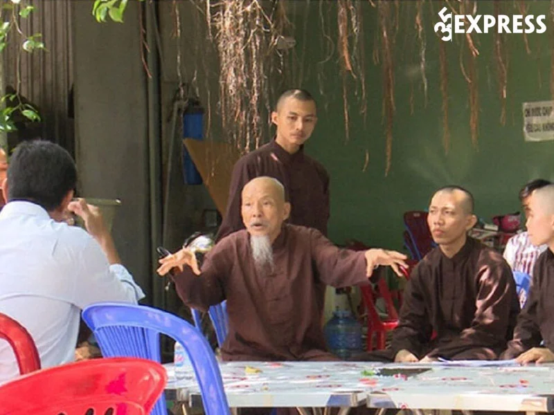 su-that-ve-tinh-that-bong-lai-va-ong-le-tung-van-2-35express