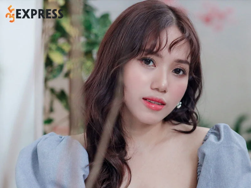 thuy-chi-la-ai-1-35express.