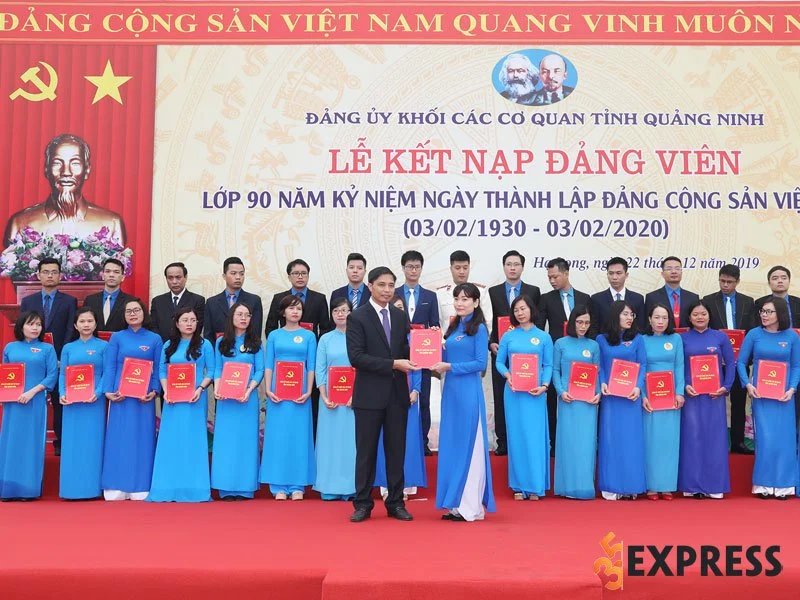 tieu-chi-tac-phong-le-loi-lam-viec-trong-danh-gia-can-bo-va-dang-vien-1-35express