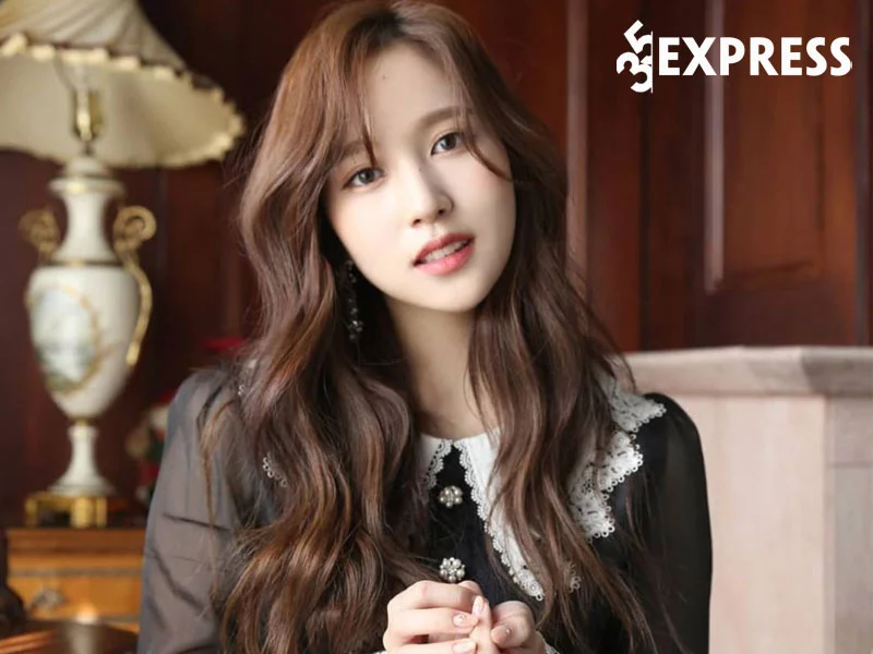 tieu-su-cac-thanh-vien-cua-nhom-twice-mina-35express