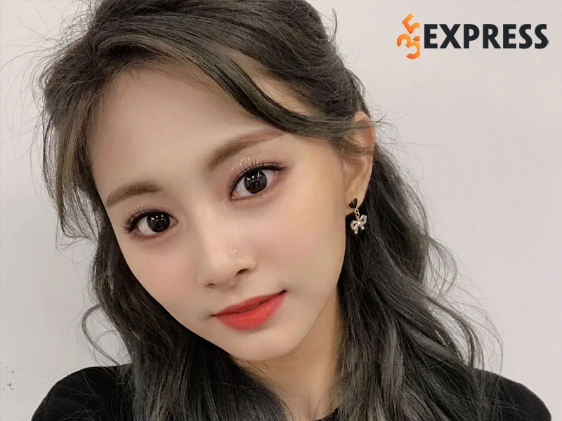 tieu-su-cac-thanh-vien-cua-nhom-twice-tzuyu-35express