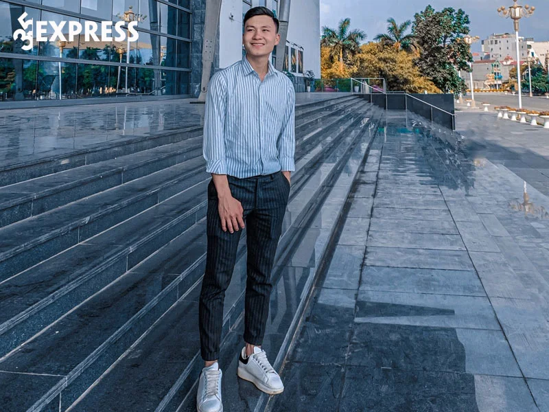tieu-su-cua-minh-hieu-gay-tv-35express