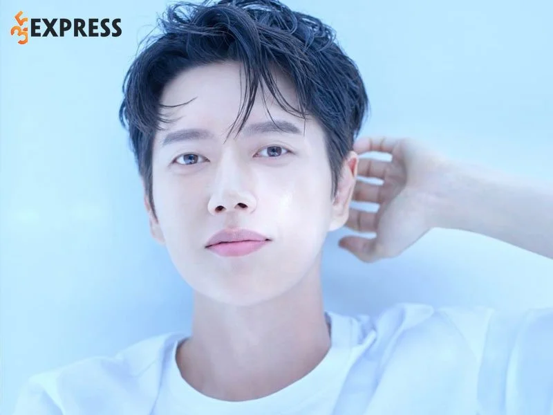 tom-tat-profile-park-hae-jin-35express