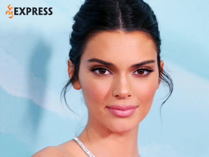 tom-tat-tieu-su-ly-lich-cua-kendall-jenner-35express