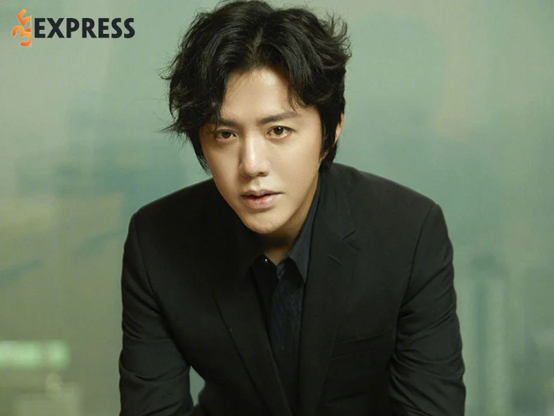 tom-tat-tieu-su-ve-hoang-tu-duong-cam-ly-van-dich-35express