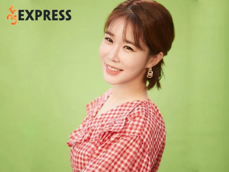 yoo-in-na-la-ai-1-35express