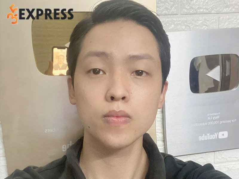 youtuber-huy-le-la-ai-1-35express