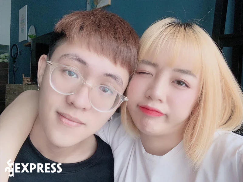 chuyen-tinh-cam-cua-hoang-thu-huong-1-35express