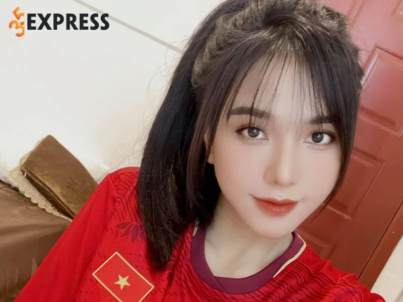 chuyen-tinh-cua-gia-han-va-chang-cau-thu-tre-hoang-duc-35express