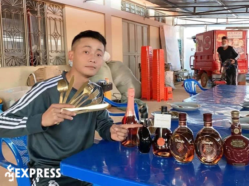 con-duong-su-nghiep-lam-youtuber-quang-linh-vlogs-3-35express