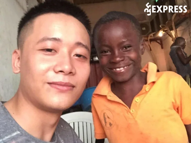 con-duong-su-nghiep-lam-youtuber-quang-linh-vlogs-35express