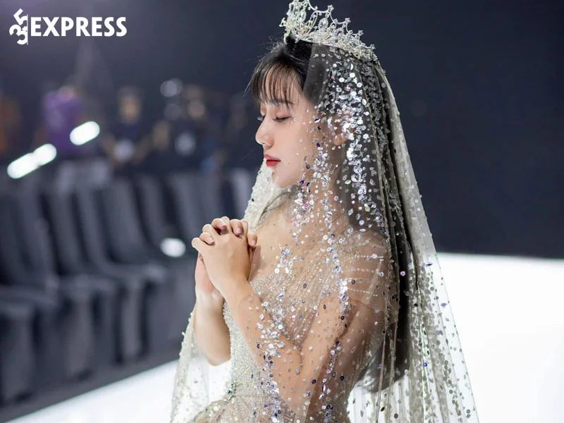 con-duong-su-nghiep-thang-tien-cua-pham-dang-anh-thu-3-35express