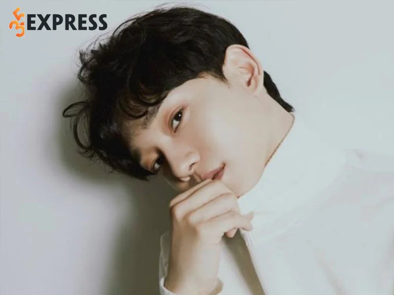 doi-tu-cua-nam-ca-si-chen-exo-35express