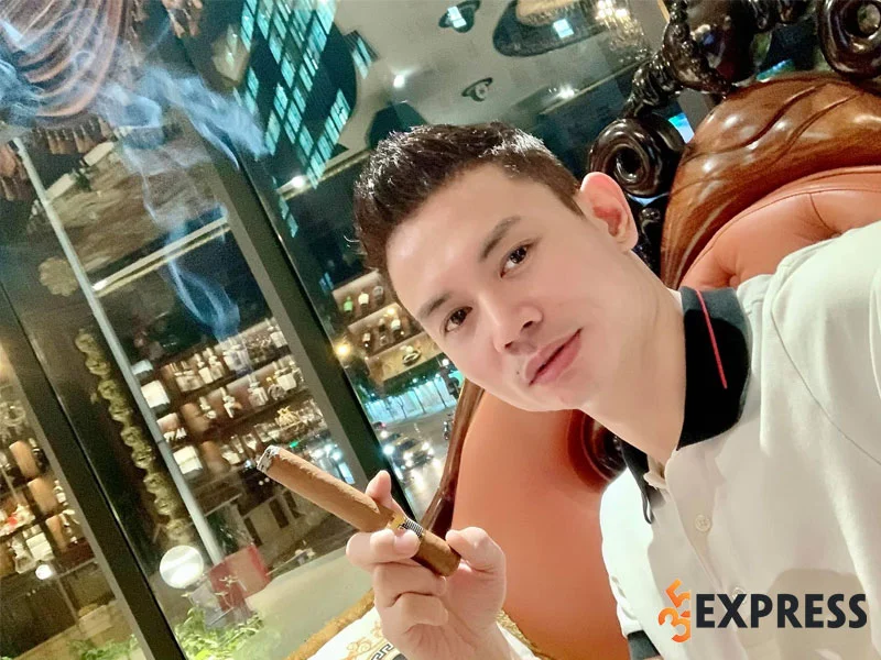 doi-tu-cua-tung-vang-noi-tieng-nho-do-chiu-choi-35express
