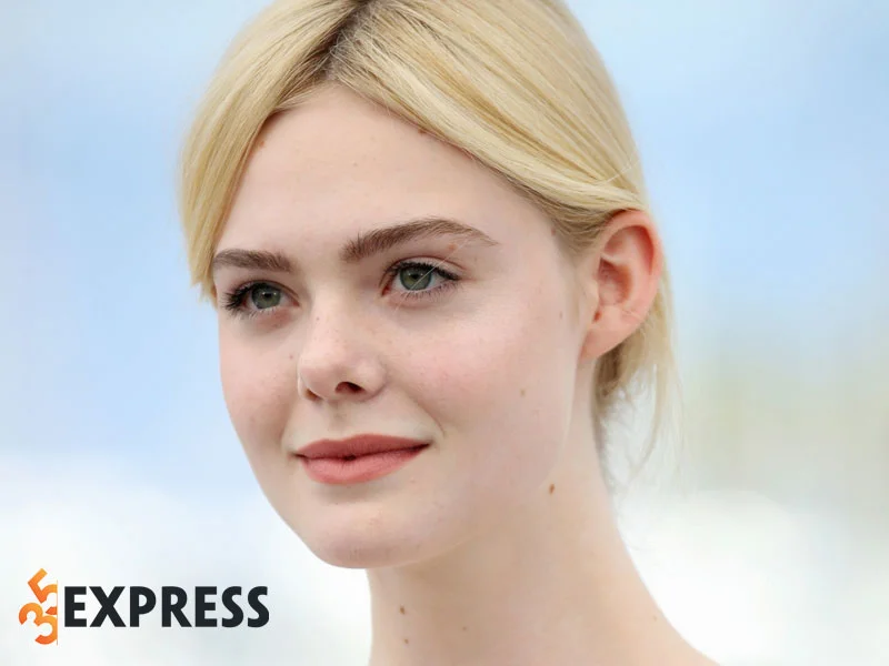 elle-fanning-la-ai-1-35express